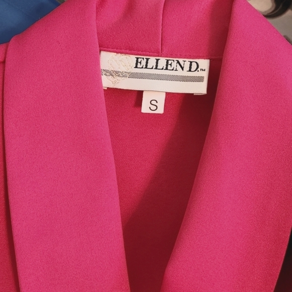 "'BARBIE" Rose color 2 PC outfit. Perfect for wedding, party or fancy event. - Picture 9 of 11